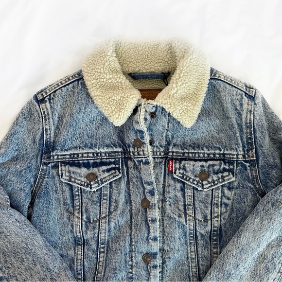 Levi’s Strauss Denim Jacket - Picture 3 of 4